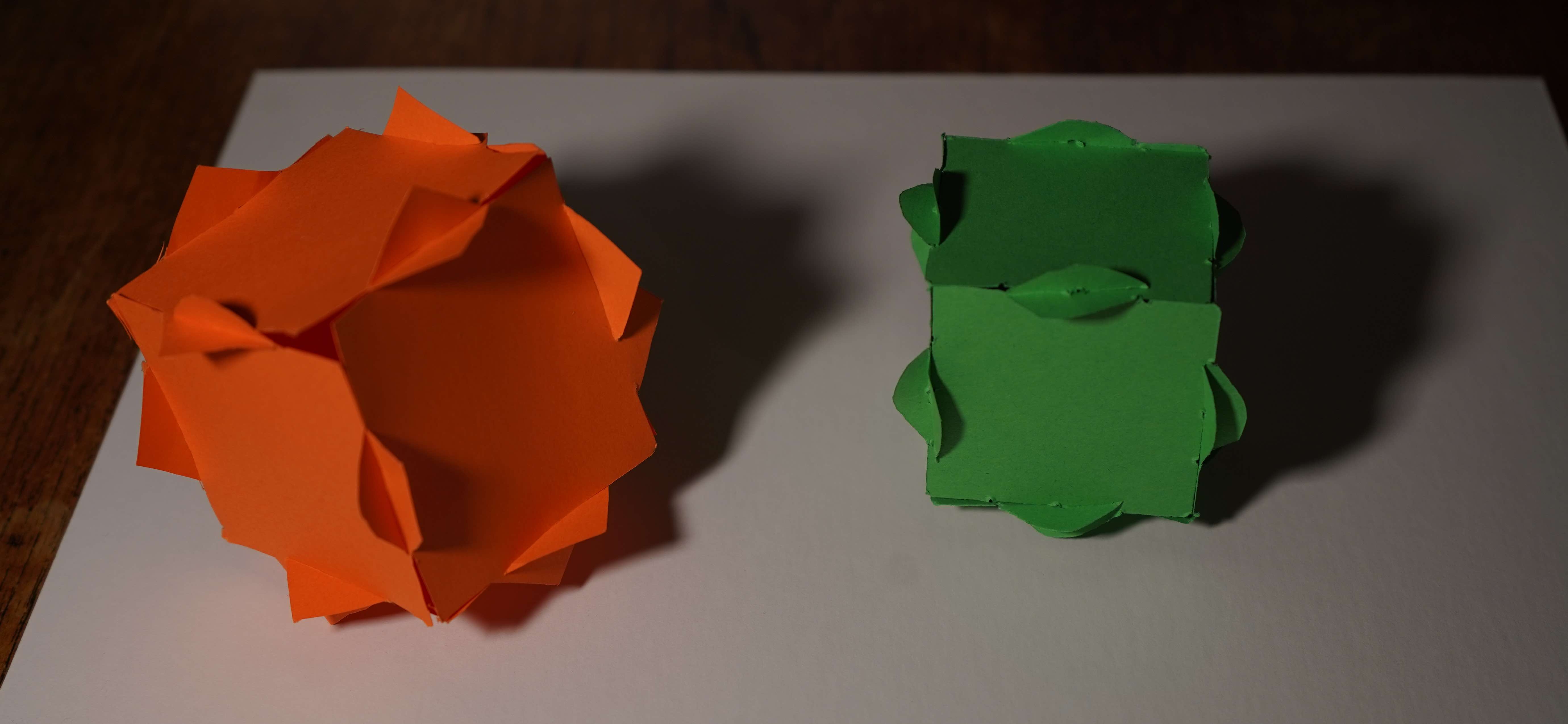 comparison of build qualiy. Left, without pre-nailing verticies, is shoddy. Right, with the pre-nailing, is much better.